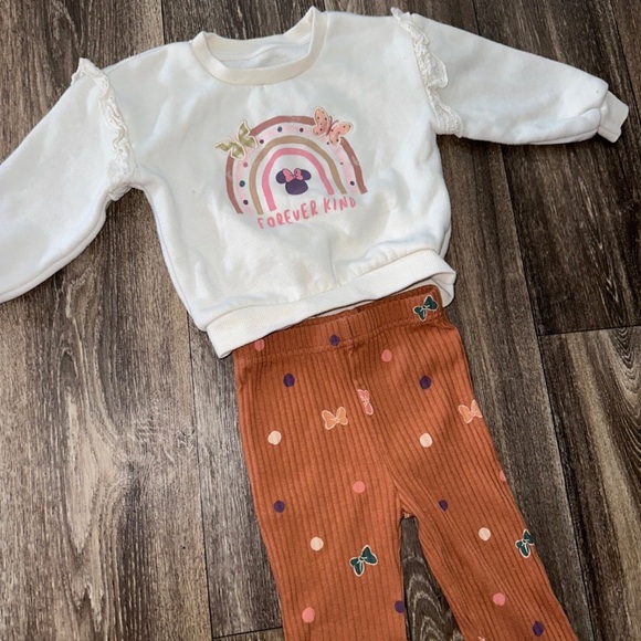 Disney Minnie Mouse Outfit - Picture 2 of 4